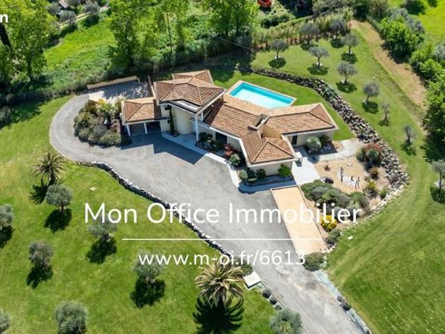 Maison 6 pièces 225 m²