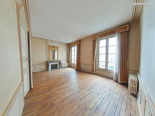 Maison 6 pièces 225 m²