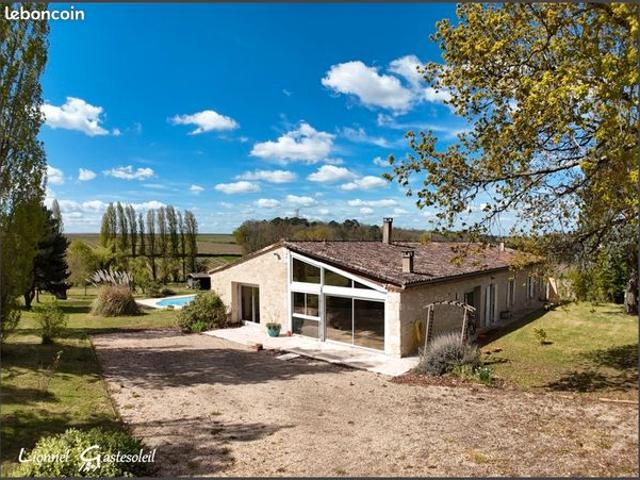 Maison 6 pièces 225 m²