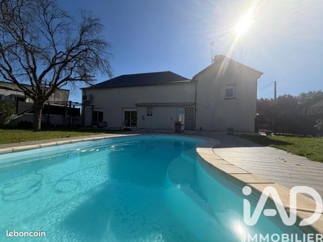 Maison 6 pièces 225 m²