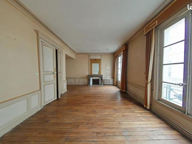Maison 6 pièces 225 m²
