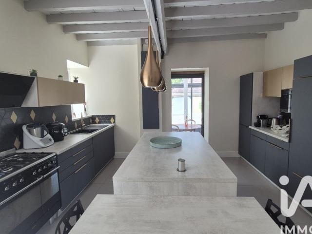 Maison 6 pièces 225 m²