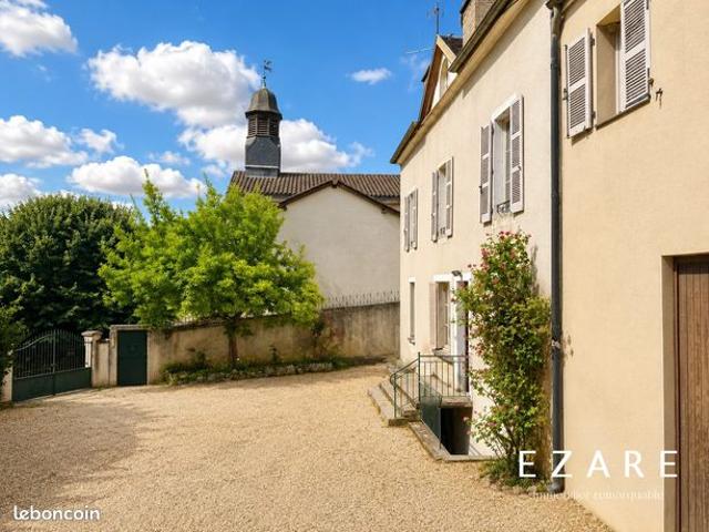 Maison 6 pièces 225 m²