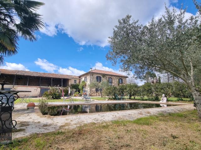 Maison 6 pièces 225 m²