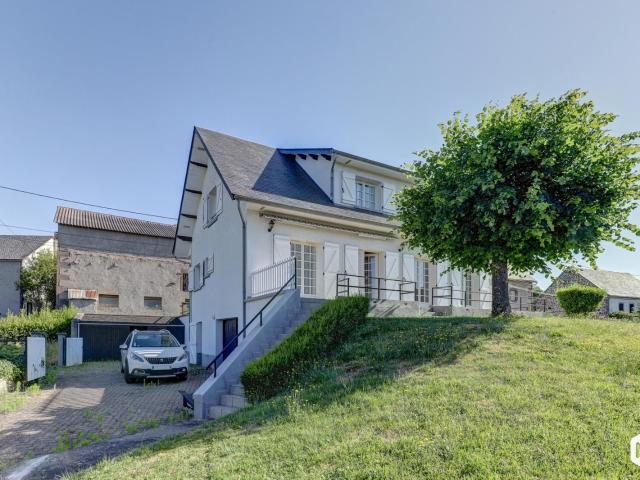 Maison 6 pièces 225 m²