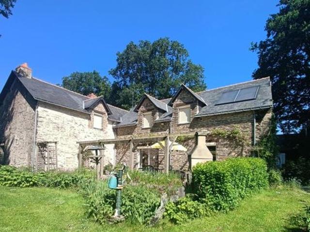 Maison 6 pièces 225 m²