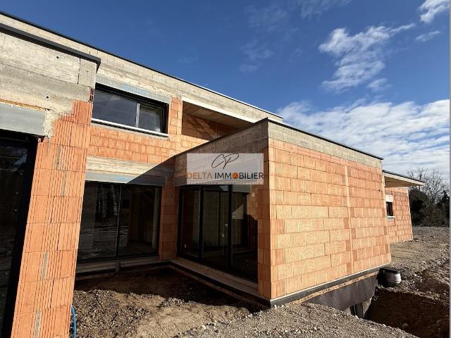 Maison 6 pièces 225 m²