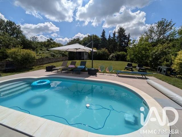 Maison 6 pièces 225 m²