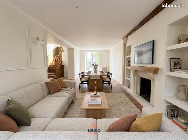 Maison 6 pièces 225 m²