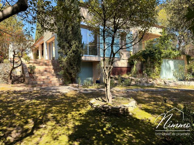 Maison 6 pièces 226 m²