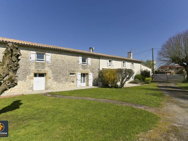 Maison 6 pièces 226 m²