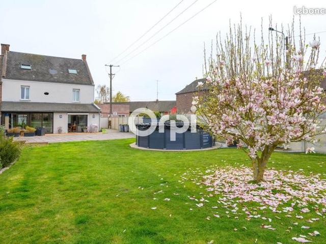 Maison 6 pièces 226 m²