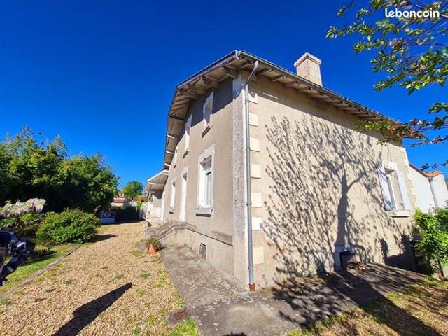 Maison 6 pièces 226 m²