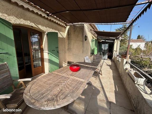 Maison 6 pièces 227 m²