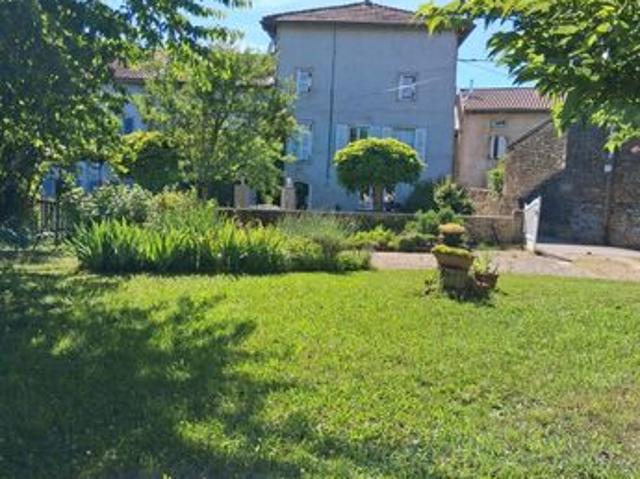Maison 6 pièces 227 m²