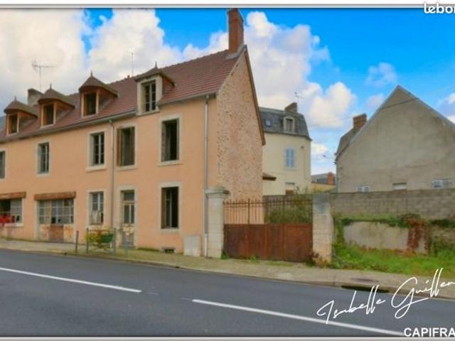 Maison 6 pièces 227 m²