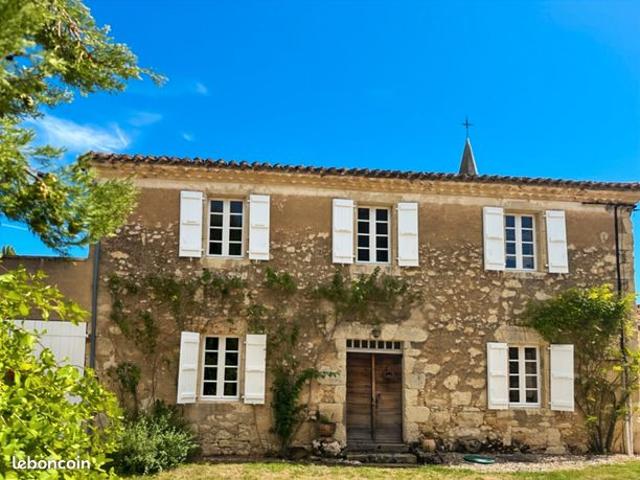 Maison 6 pièces 227 m²