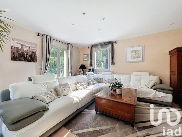 Maison 6 pièces 227 m²