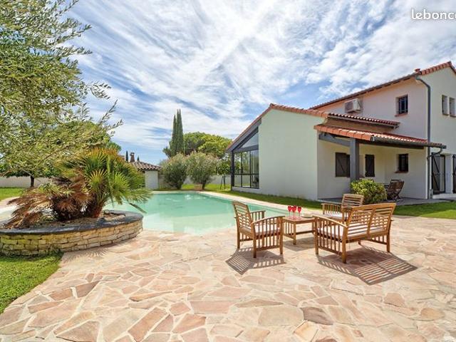 Maison 6 pièces 227 m²