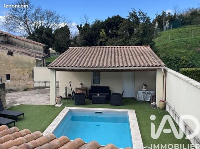 Maison 6 pièces 228 m²