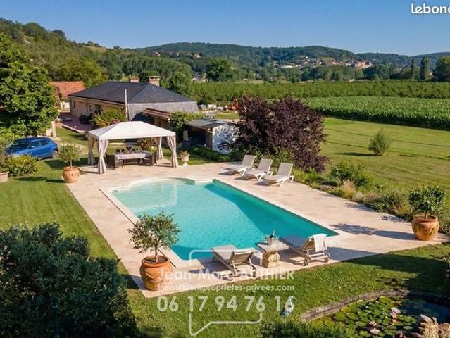 Maison 6 pièces 228 m²