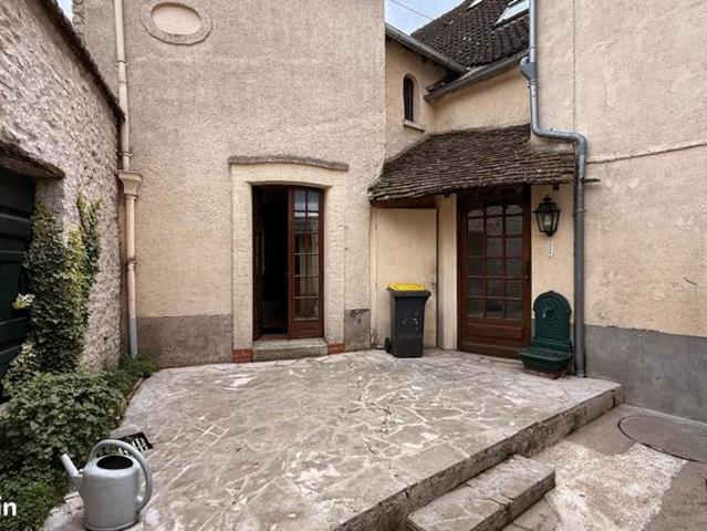 Maison 6 pièces 228 m²