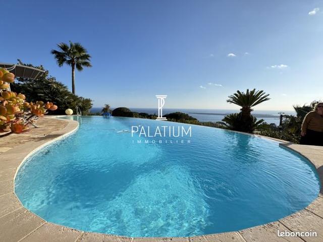 Villa 6 pièces 228 m²