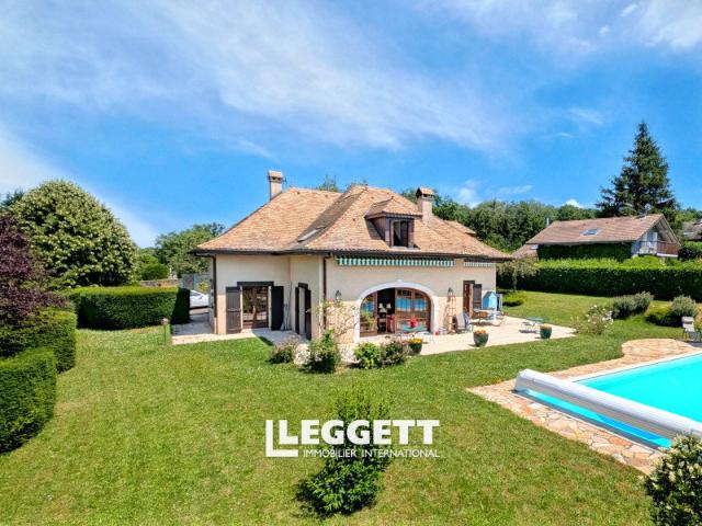 Maison 6 pièces 229 m²