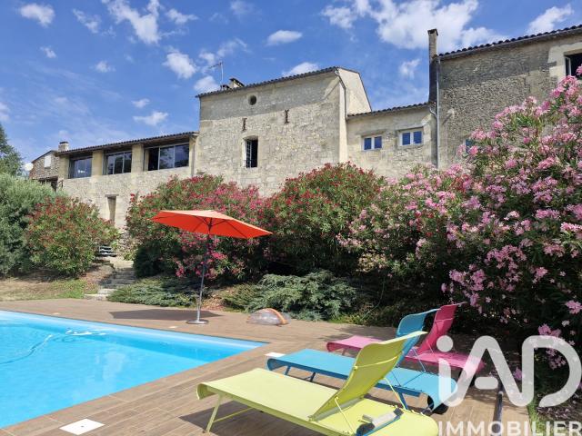 Maison 6 pièces 229 m²