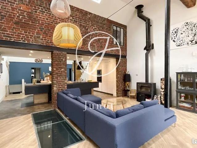 Maison 6 pièces 229 m²