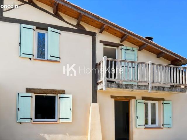 Maison 6 pièces 220 m²