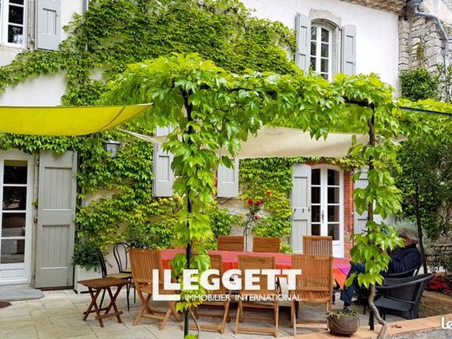 Maison 6 pièces 220 m²