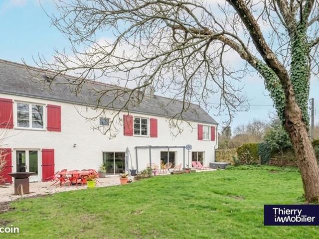 Maison 6 pièces 220 m²