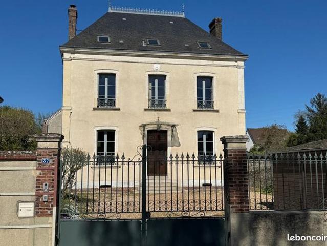 Maison 6 pièces 220 m²