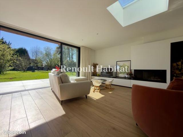 Maison 6 pièces 220 m²