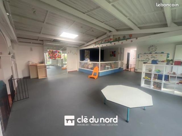 Maison 6 pièces 220 m²