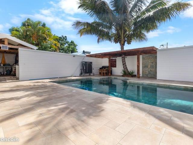 Maison 6 pièces 220 m²