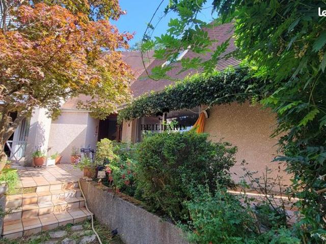 Maison 6 pièces 220 m²