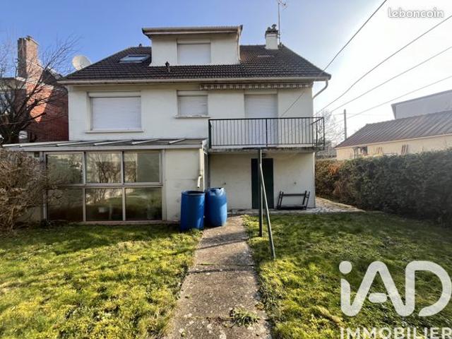 Maison 6 pièces 220 m²