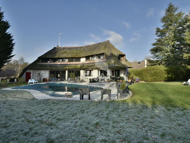 Maison 6 pièces 220 m²
