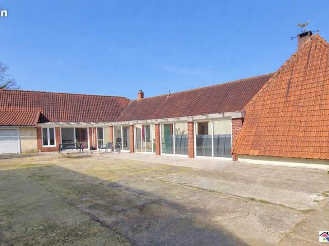 Maison 6 pièces 220 m²