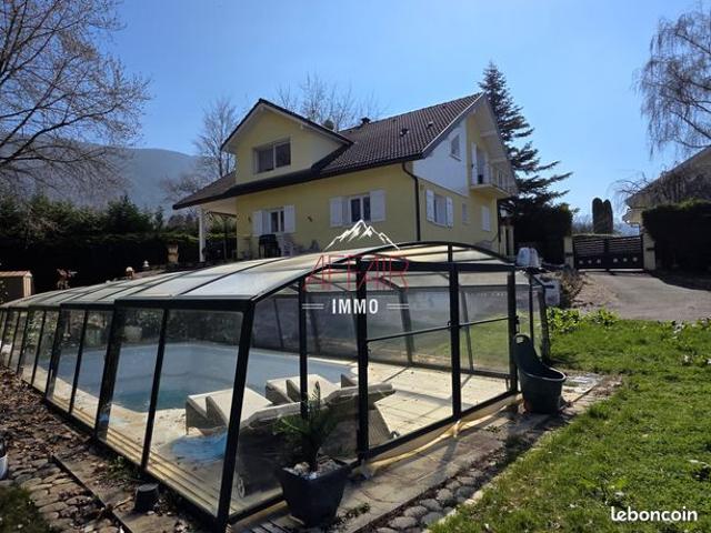 Maison 6 pièces 160 m²