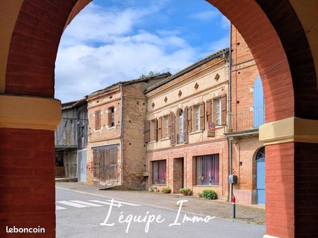 Maison 6 pièces 220 m²