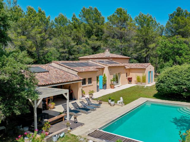 Maison 6 pièces 210 m²