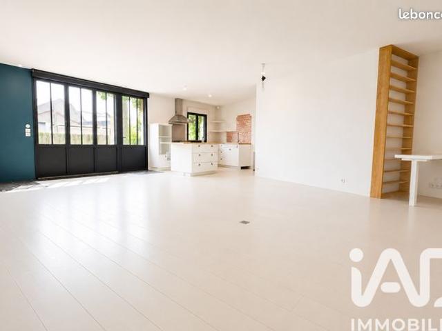 Maison 6 pièces 220 m²