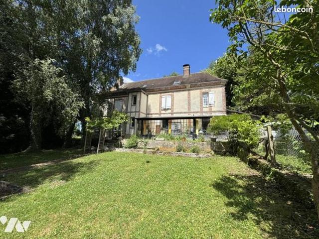 Maison 6 pièces 220 m²