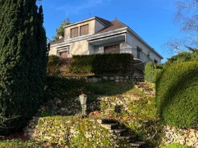 Maison 6 pièces 220 m²