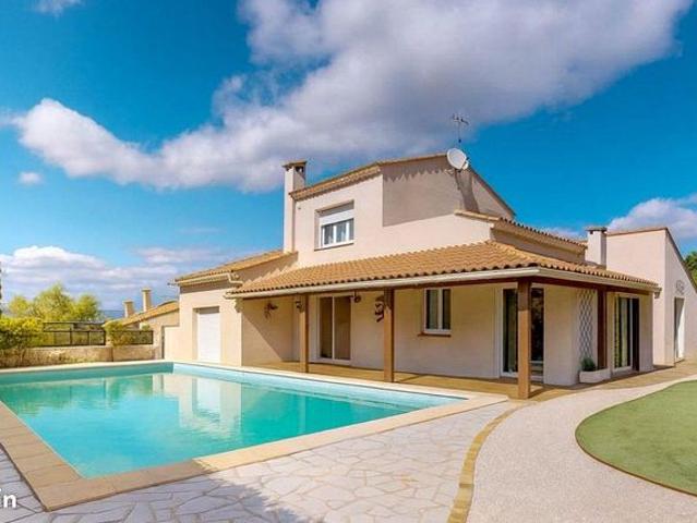 Maison 6 pièces 220 m²