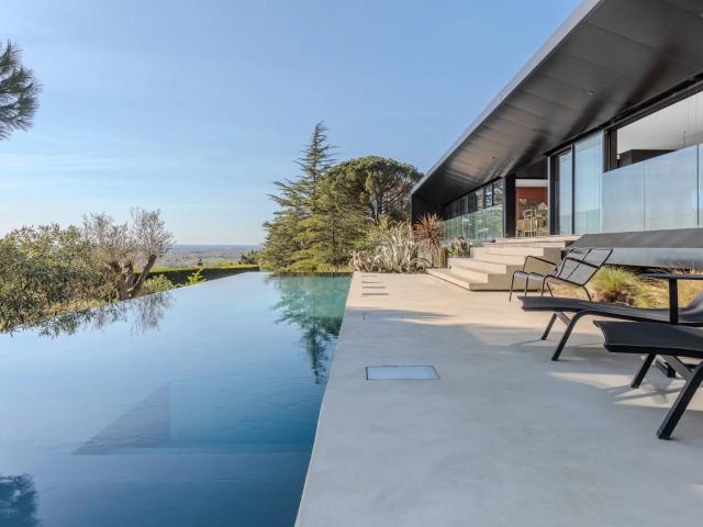 Maison 6 pièces 220 m²