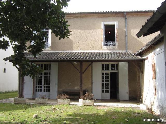 Maison 6 pièces 220 m²